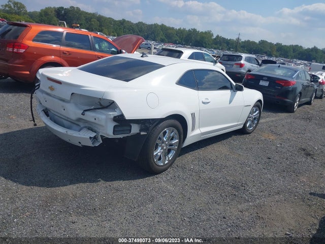 Chevrolet CAMARO LS 2015 2G1FB1E38F9305881 Image 4