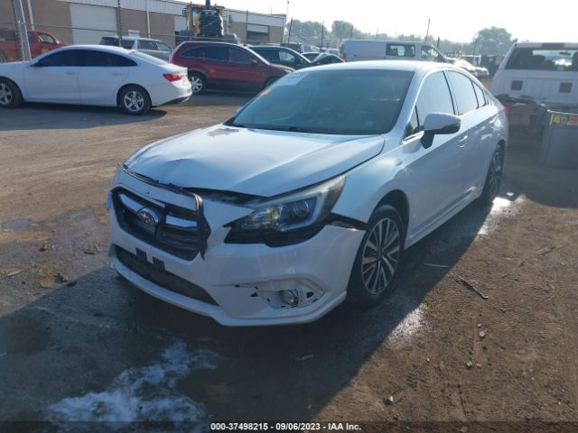 4S3BNAF61K3031562 Subaru Legacy Premium