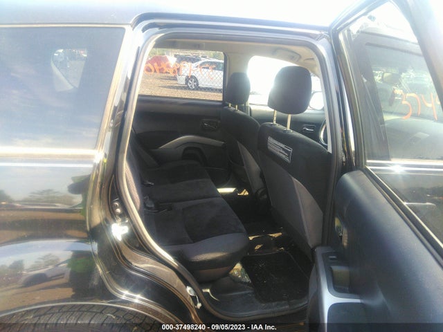 2011 MITSUBISHI OUTLANDER ES VIN: JA4AS2AW3BU007530