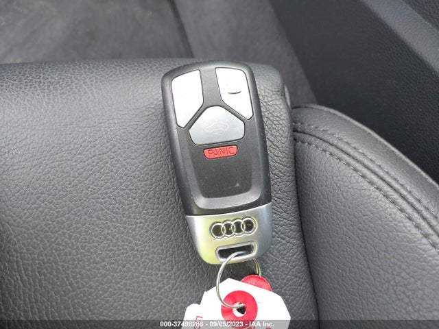 WAULMAF45JA233611 Audi A4 Premium Plus