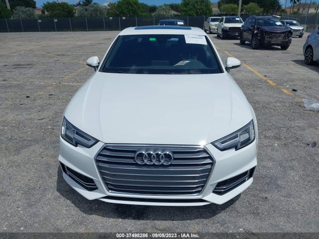 WAULMAF45JA233611 Audi A4 Premium Plus