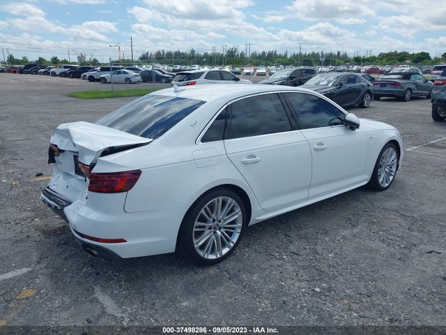 WAULMAF45JA233611 Audi A4 Premium Plus