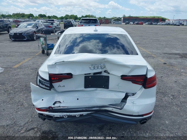 WAULMAF45JA233611 Audi A4 Premium Plus