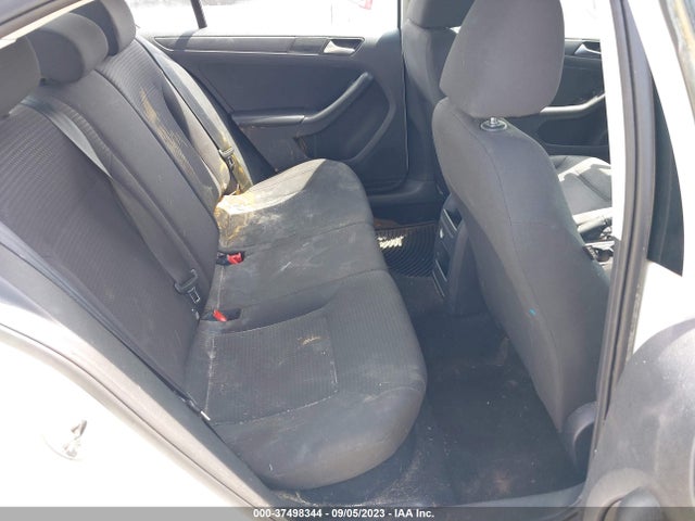 3VW2K7AJ2FM350509 Volkswagen Jetta Sedan 2.0l S