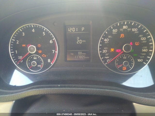 1VWAT7A30FC051077 Volkswagen Passat 1.8t S