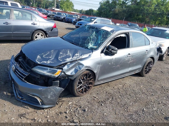 3VW1K7AJ2FM279016 Volkswagen Jetta Sedan 2.0l S