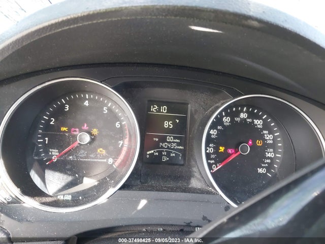 3VW1K7AJ2FM279016 Volkswagen Jetta Sedan 2.0l S
