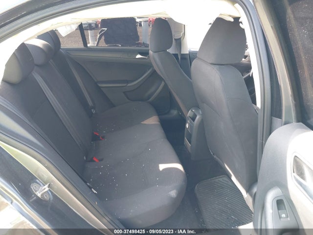 3VW1K7AJ2FM279016 Volkswagen Jetta Sedan 2.0l S