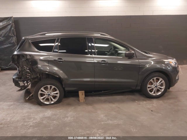 2017 FORD ESCAPE SE VIN: 1FMCU9GDXHUB64385