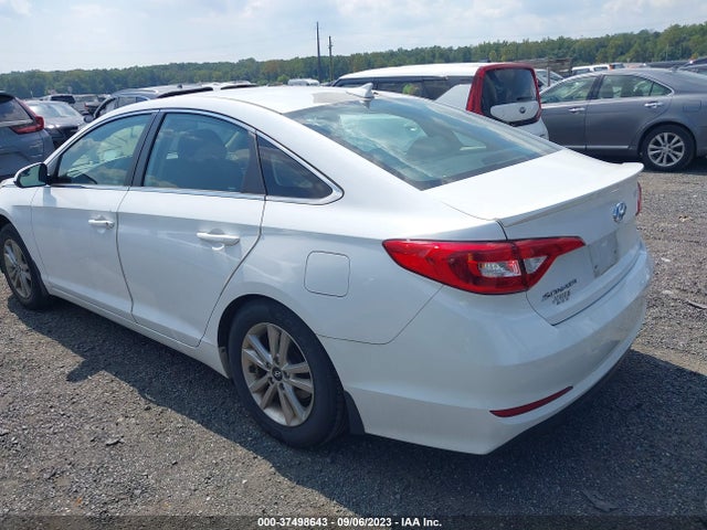 2016 HYUNDAI SONATA 2.4L SE VIN: 5NPE24AF0GH435589