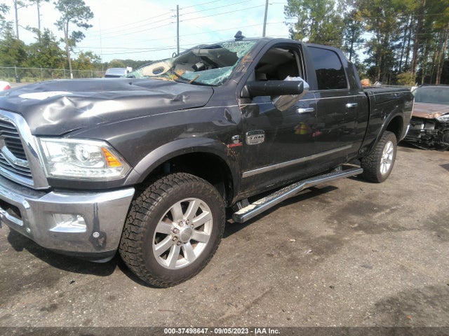 RAM 2500 Longhorn 2018 3C6UR5PL4JG209623 Image 2