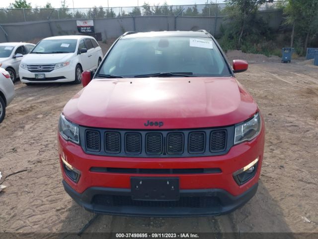 3C4NJDBB8JT499594 Jeep Compass Altitude