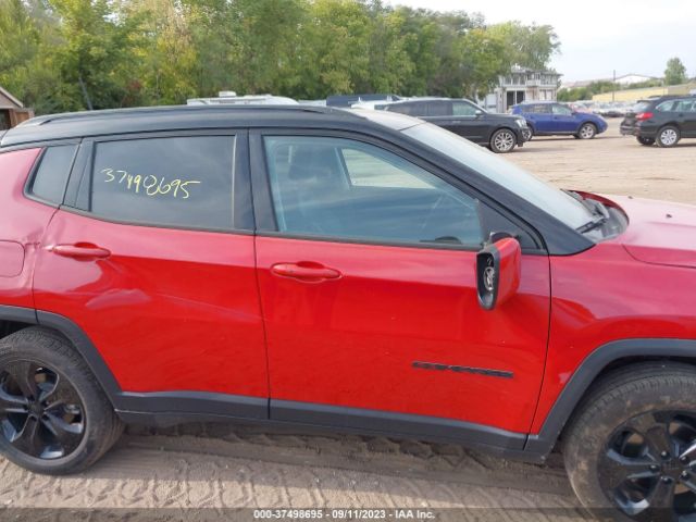3C4NJDBB8JT499594 Jeep Compass Altitude