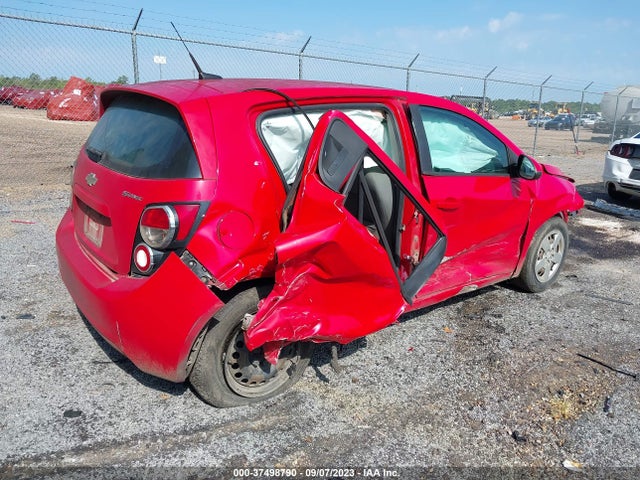 Chevrolet SONIC LS 2014 1G1JA6SG8E4186586 Image 4