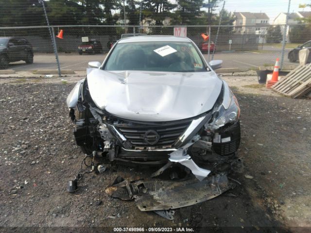 1N4AL3AP2HC275135 Nissan Altima 2.5 Sr