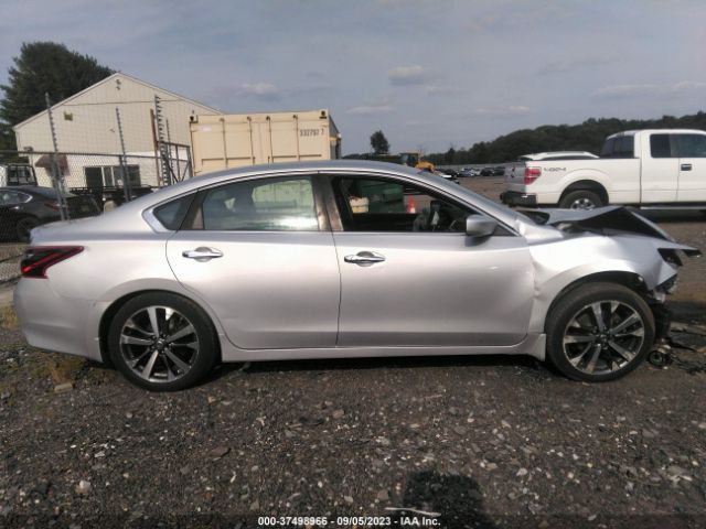 1N4AL3AP2HC275135 Nissan Altima 2.5 Sr