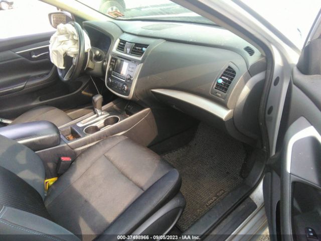 1N4AL3AP2HC275135 Nissan Altima 2.5 Sr