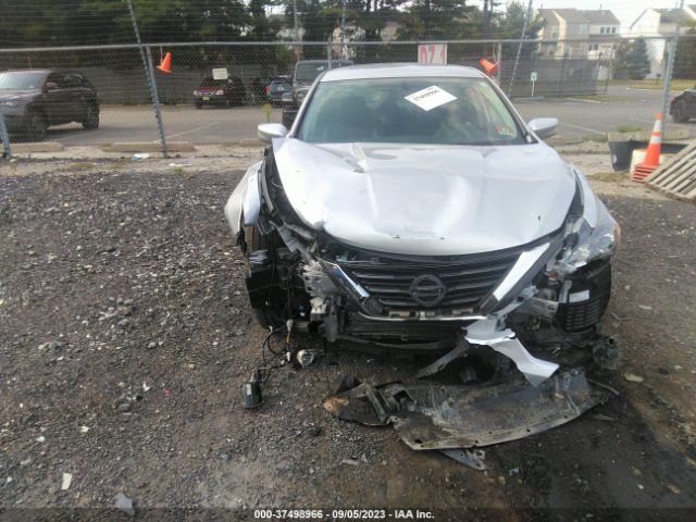 1N4AL3AP2HC275135 Nissan Altima 2.5 Sr