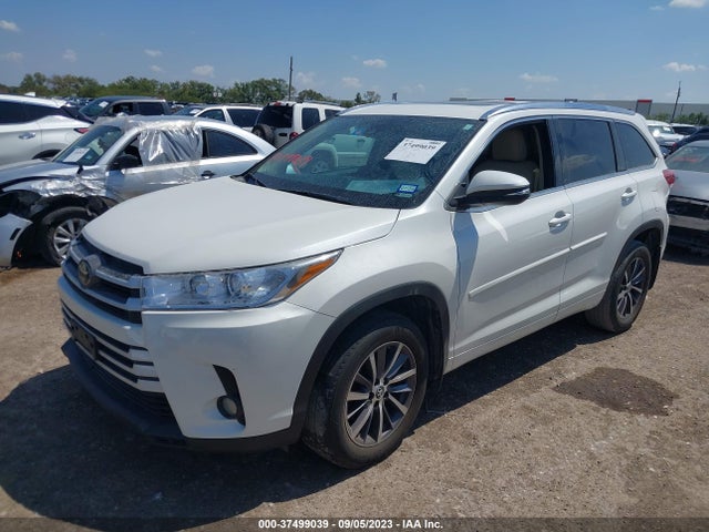 Toyota Highlander Se/xle 2018 5TDJZRFH6JS562141 Image 2