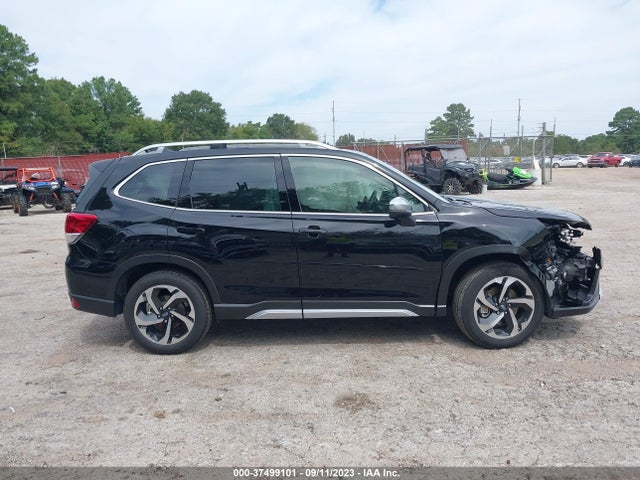 Subaru Forester Touring 2023 JF2SKARC8PH411780 Image 13