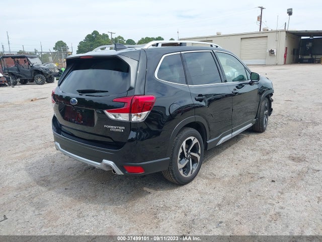 Subaru Forester Touring 2023 JF2SKARC8PH411780 Image 4