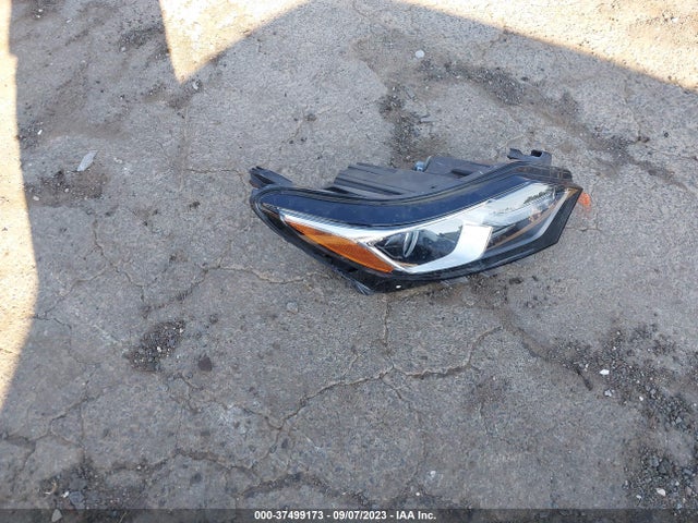 Chevrolet EQUINOX LT 2018 3GNAXJEV3JL308866 Image 12