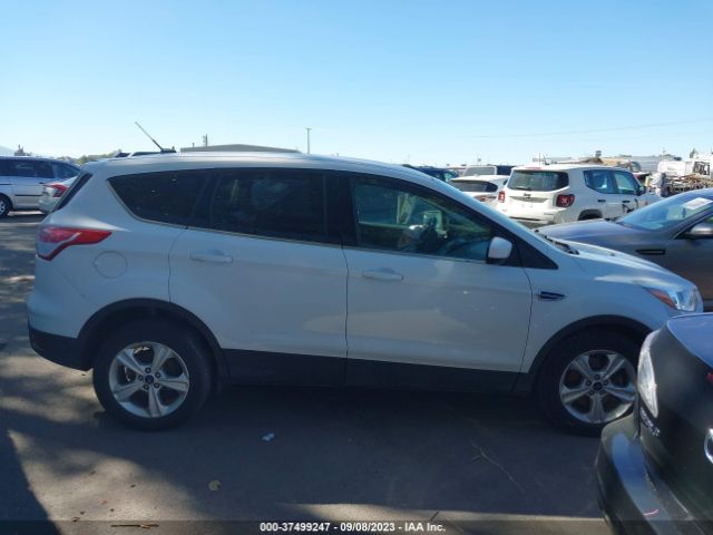 1FMCU9GX5GUB41346 Ford ESCAPE SE