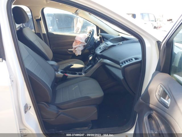 1FMCU9GX5GUB41346 Ford ESCAPE SE