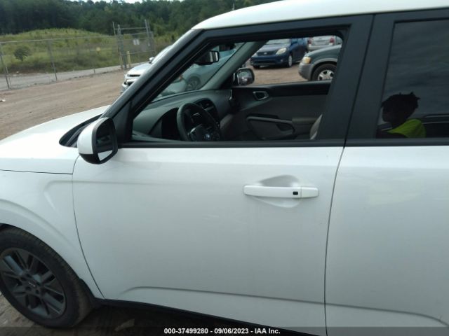 KNDJ33AU2M7129420 KIA SOUL EX
