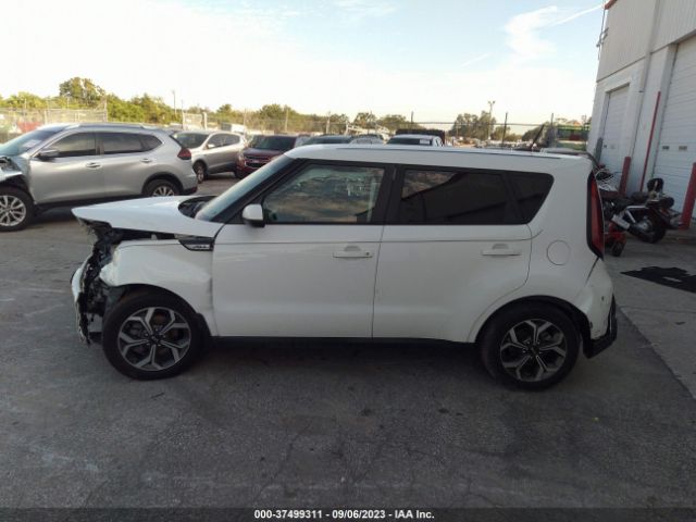 KNDJN2A20F7793947 KIA Soul Base