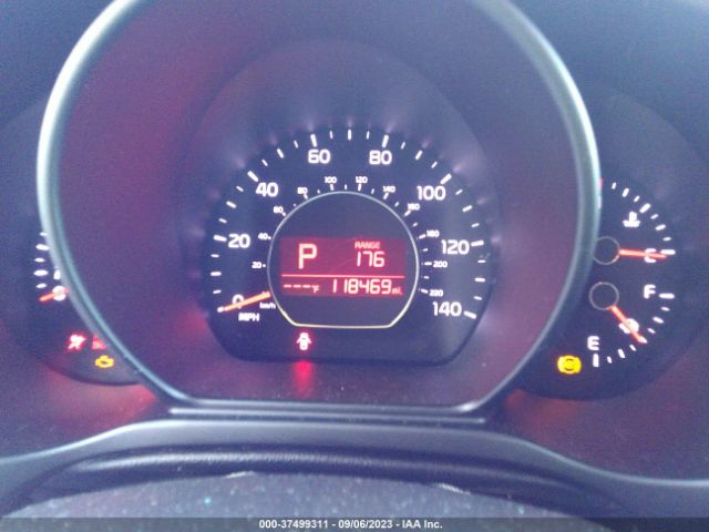 KNDJN2A20F7793947 KIA Soul Base
