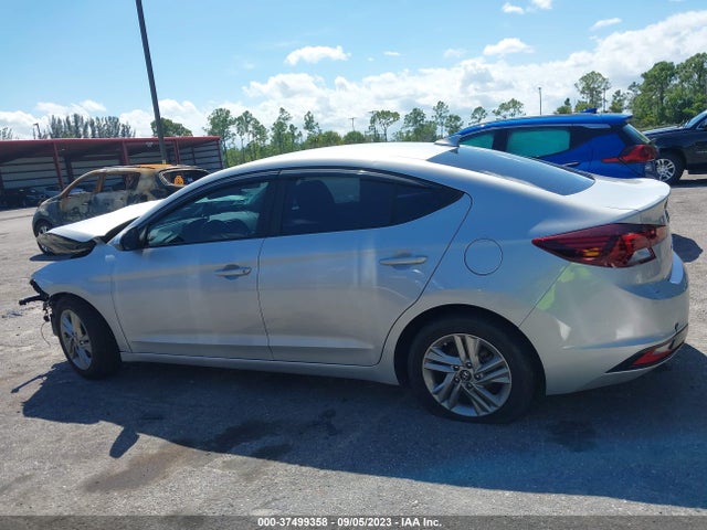 Hyundai ELANTRA SEL 2019 5NPD84LF0KH430070 Image 14
