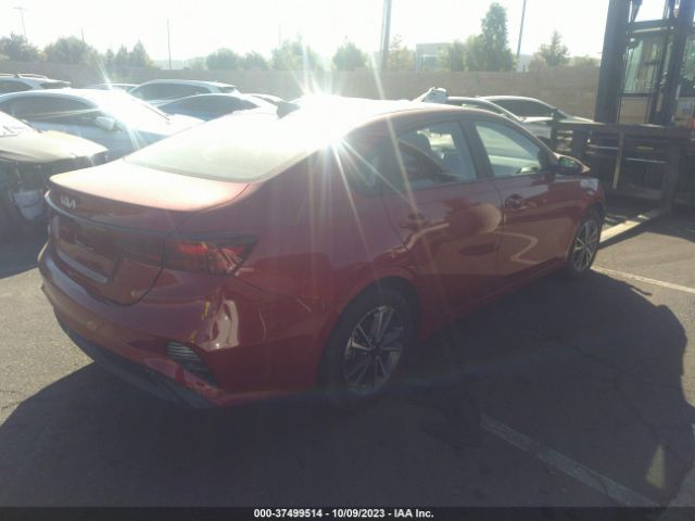 3KPF24ADXNE446670 KIA Forte Lxs