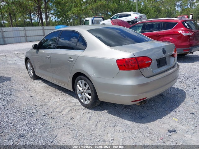 2013 VOLKSWAGEN JETTA SEDAN SE VIN: 3VWDP7AJ2DM266696