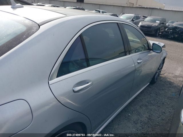 W1KUG8DB4LA555514 Mercedes-Benz S-class S 560