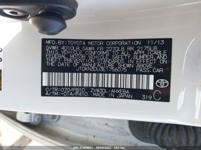 Toyota Prius Two 2014 JTDKN3DU3E1756075 Image 9