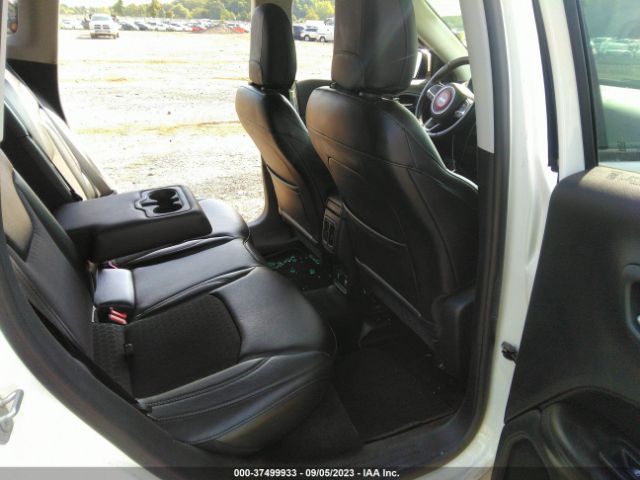 3C4NJDBB0JT402386 Jeep Compass Altitude