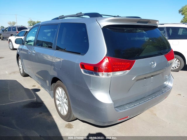 2012 TOYOTA SIENNA XLE/LTD VIN: 5TDDK3DC0CS041943