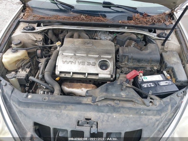 2005 LEXUS ES 330 VIN: JTHBA30G055074077