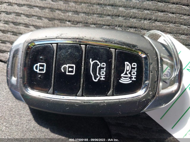 2019 HYUNDAI SANTA FE SEL VIN: 5NMS3CAD4KH083261