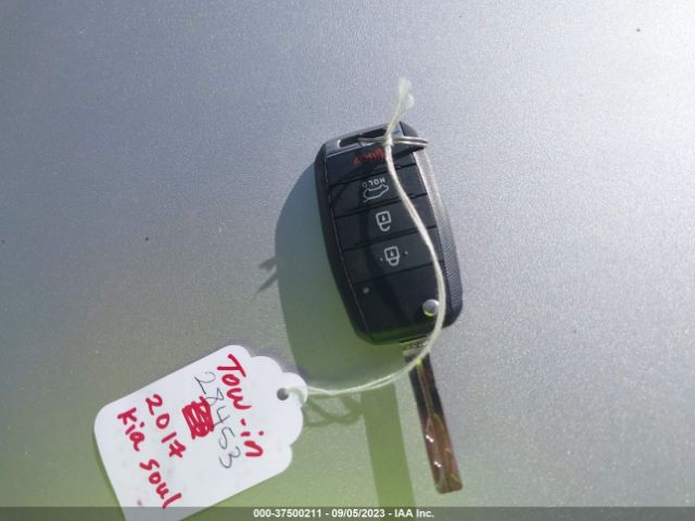 KNDJP3A53H7447324 KIA SOUL +