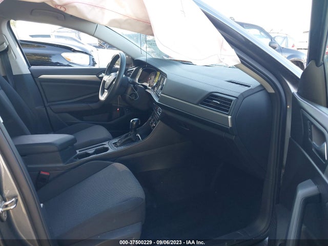 3VWC57BUXMM022109 Volkswagen Jetta S/se/r-line