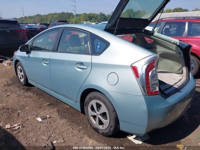 Toyota Prius Four 2015 JTDKN3DU4F1903733 Image 3