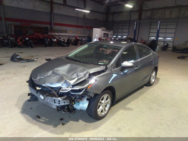 Chevrolet CRUZE LT 2018 1G1BE5SM8J7189408 Image 2