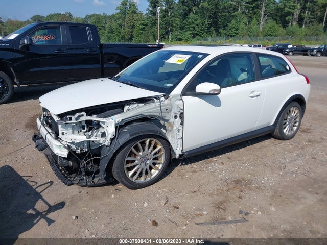 2011 VOLVO C30 VIN: YV1672MK3B2184557