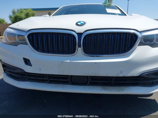 WBAJA9C55KB393981 BMW 5 Series 530e Iperformance