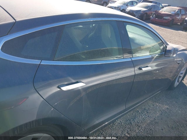 Tesla Model S 100d 2018 5YJSA1E29JF298217 Image 13