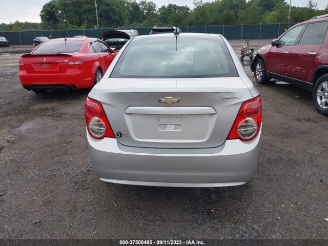 Chevrolet Sonic Ls Auto 2016 1G1JA5SH1G4127448 Image 16