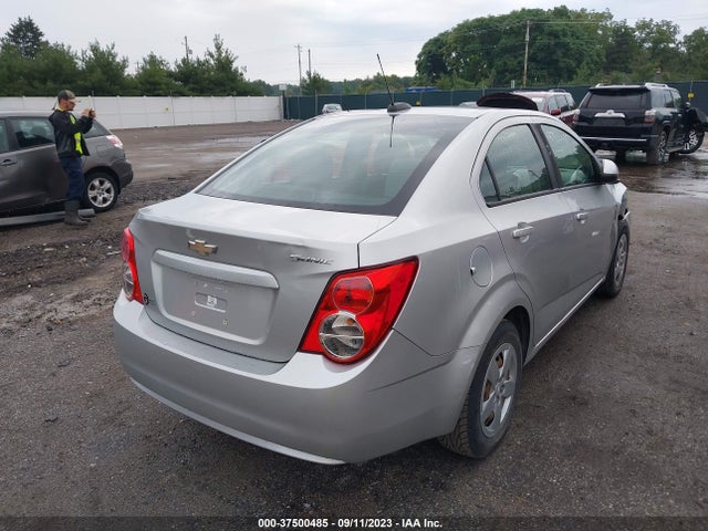 Chevrolet Sonic Ls Auto 2016 1G1JA5SH1G4127448 Image 4