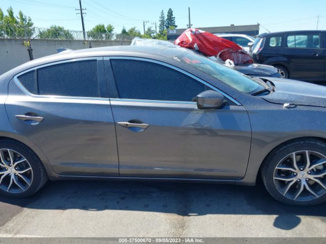 19UDE2F7XKA015588 Acura Ilx Pkg